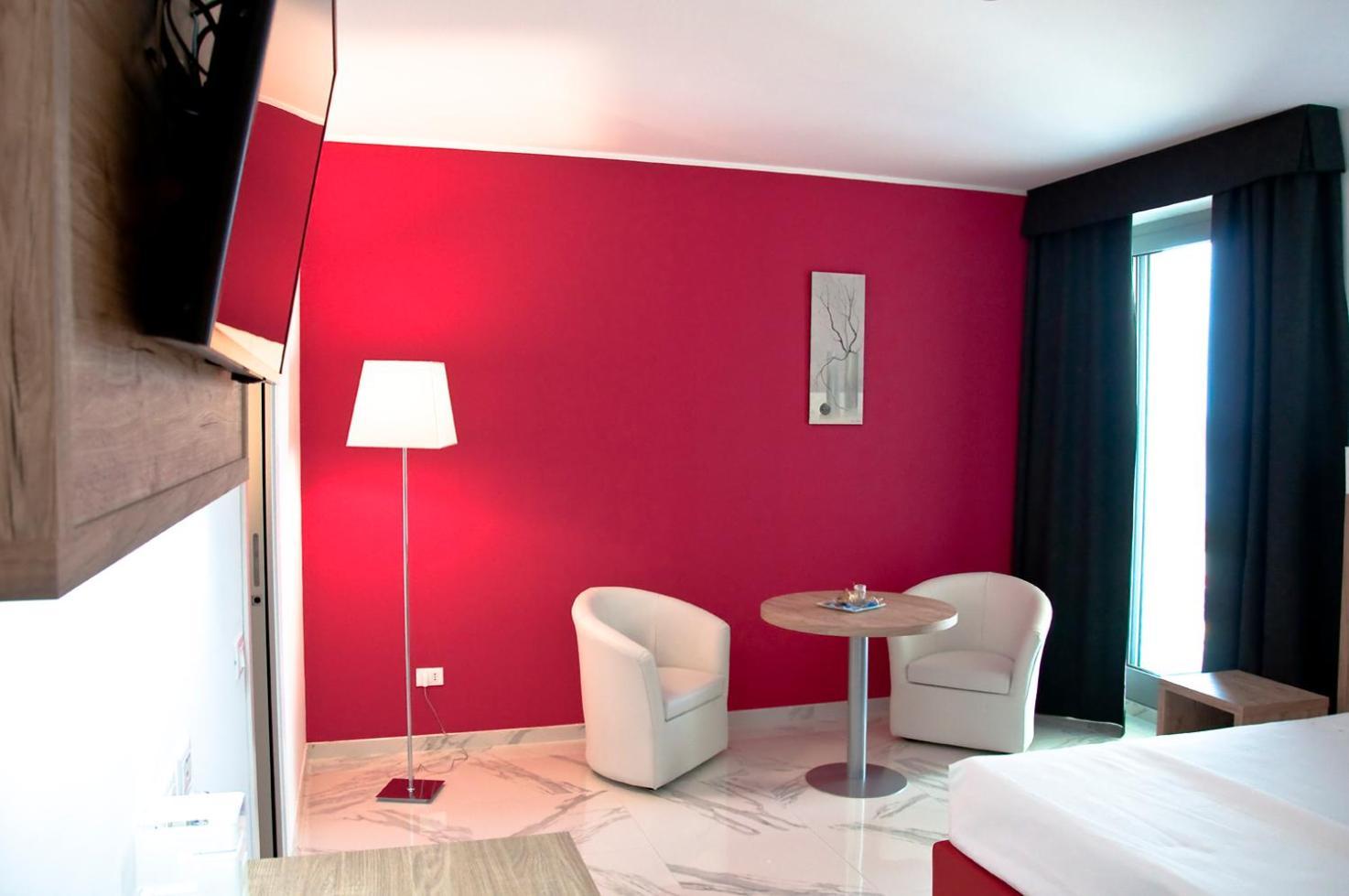 Ambruosi Village Resort & Spa Massignano Bagian luar foto